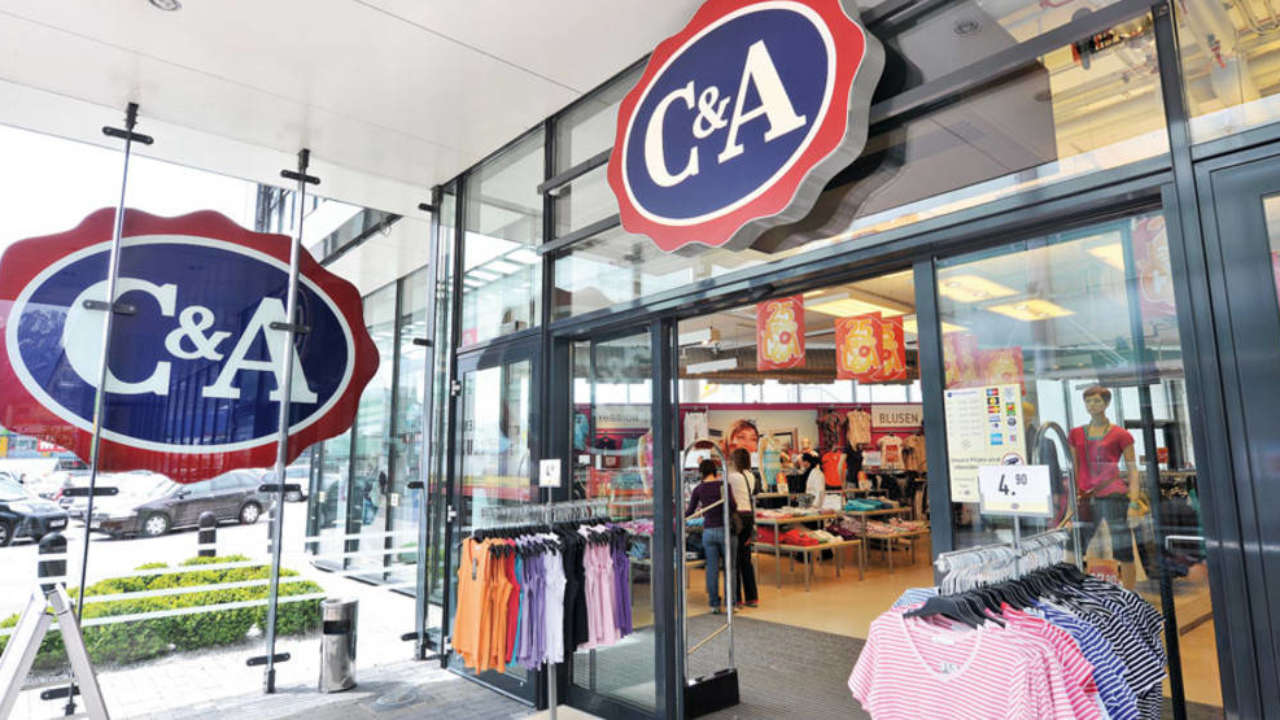 C a limited. Бренд Canda c&a. Магазин c&a. Бренды одежды на c. C A В Германии магазин.