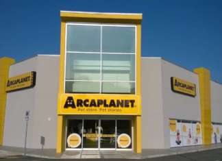 Store Arcaplanet_esterno