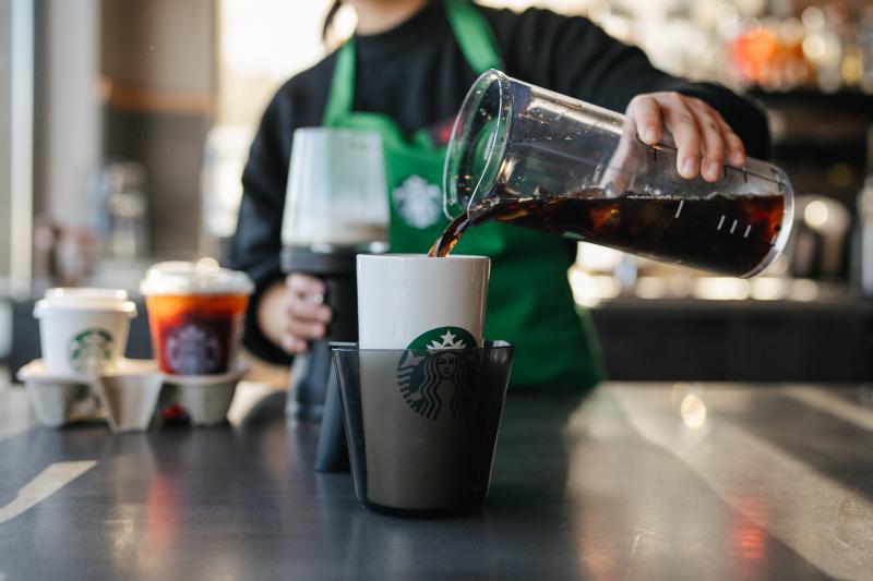 Starbucks sempre più sull'ecologia con le tazze personali