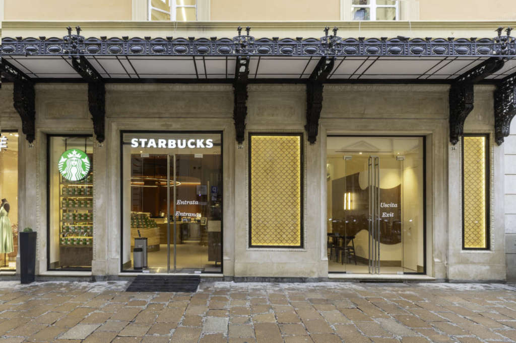 Starbucks debutta in Emilia-Romagna con lo store a Bologna